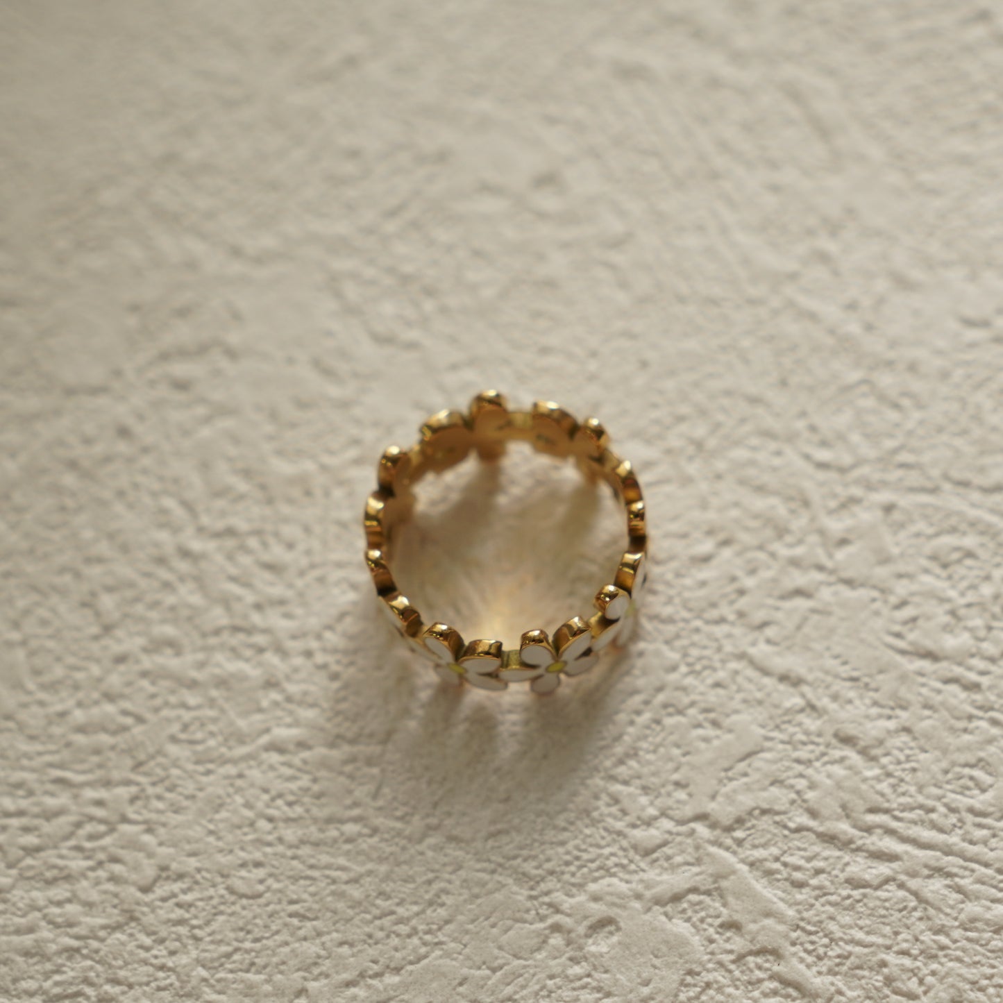 Tie Daisy Ring