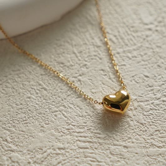 Aerom Bold Love Necklace