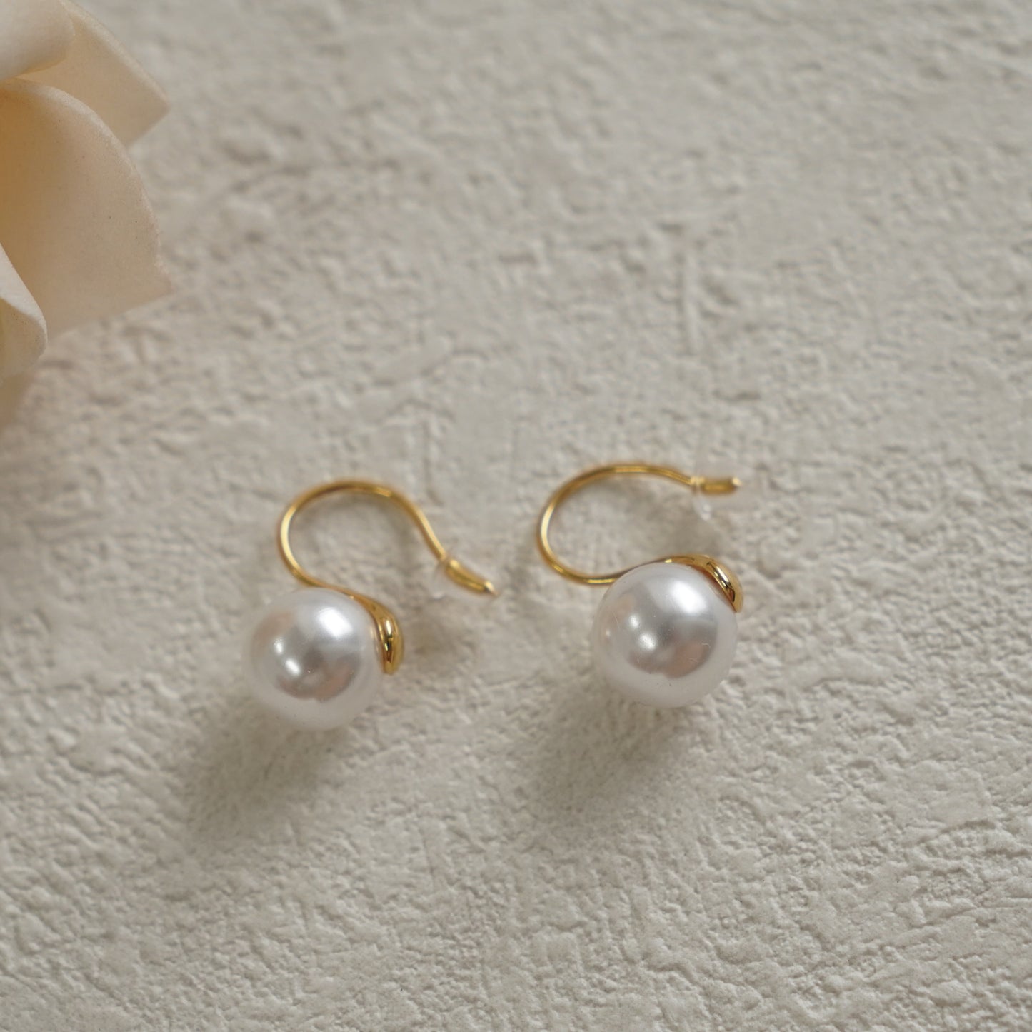 Suri Pearl Earrings
