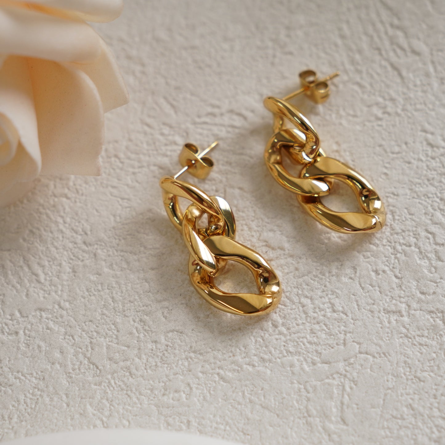 Elloi Chain Earrings