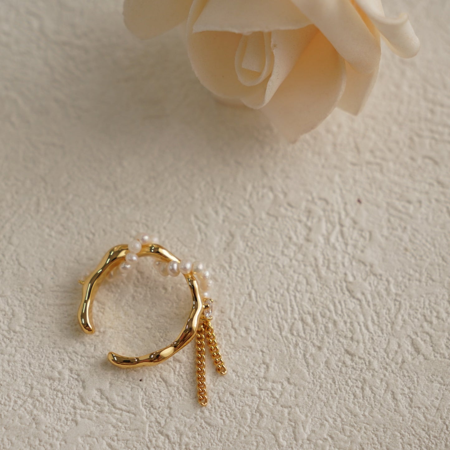 Charm Dangling Pearl Adjustable Ring