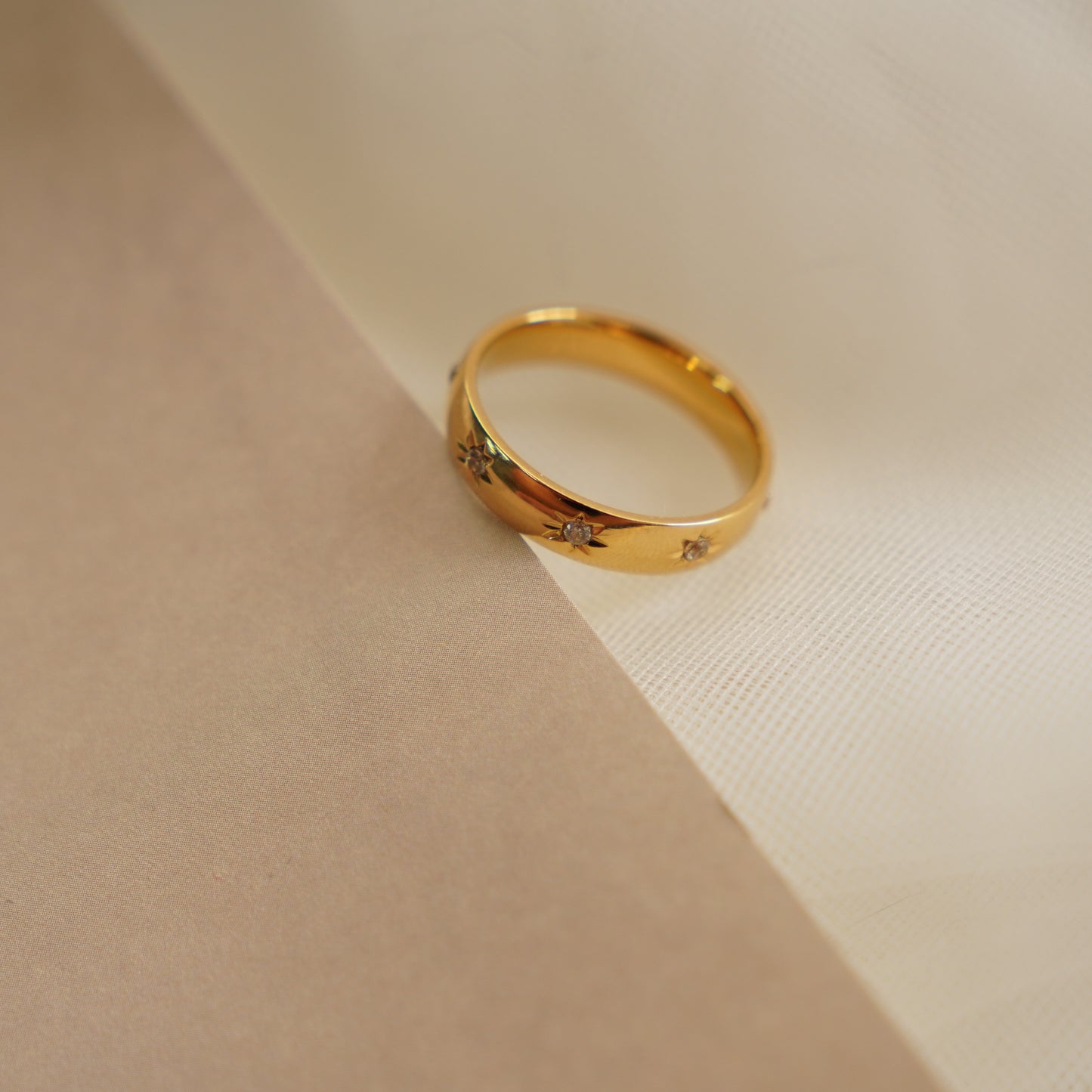 Boyu Star Ring