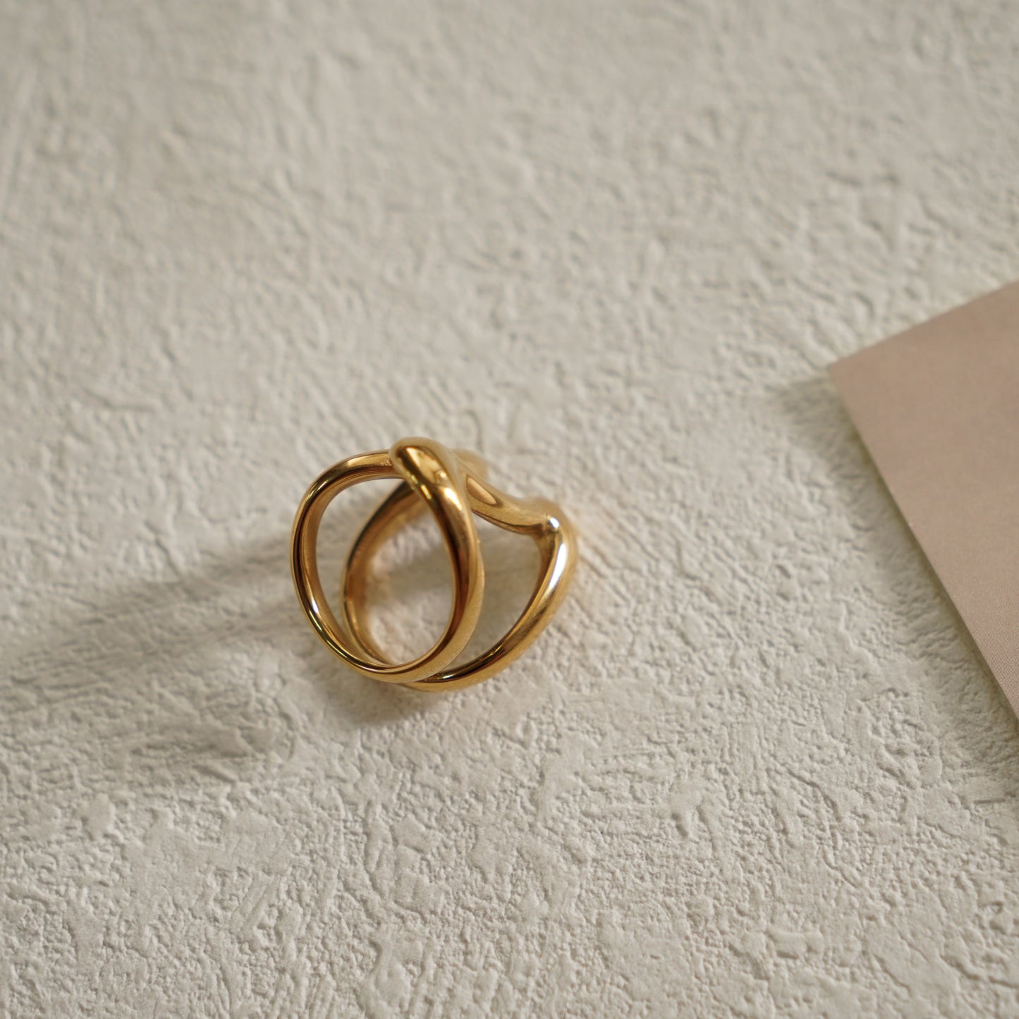 Alphenia Modern Ring