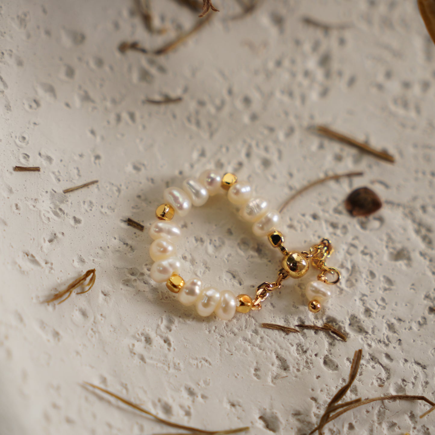 Lin Adjustable Pearl Ring