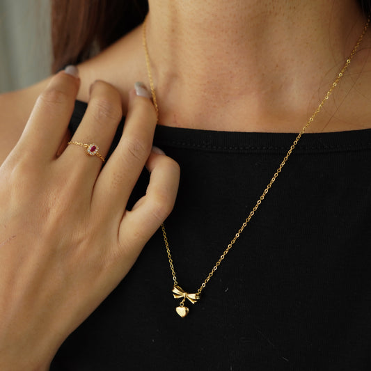 Wella Ribbon & Love Necklace