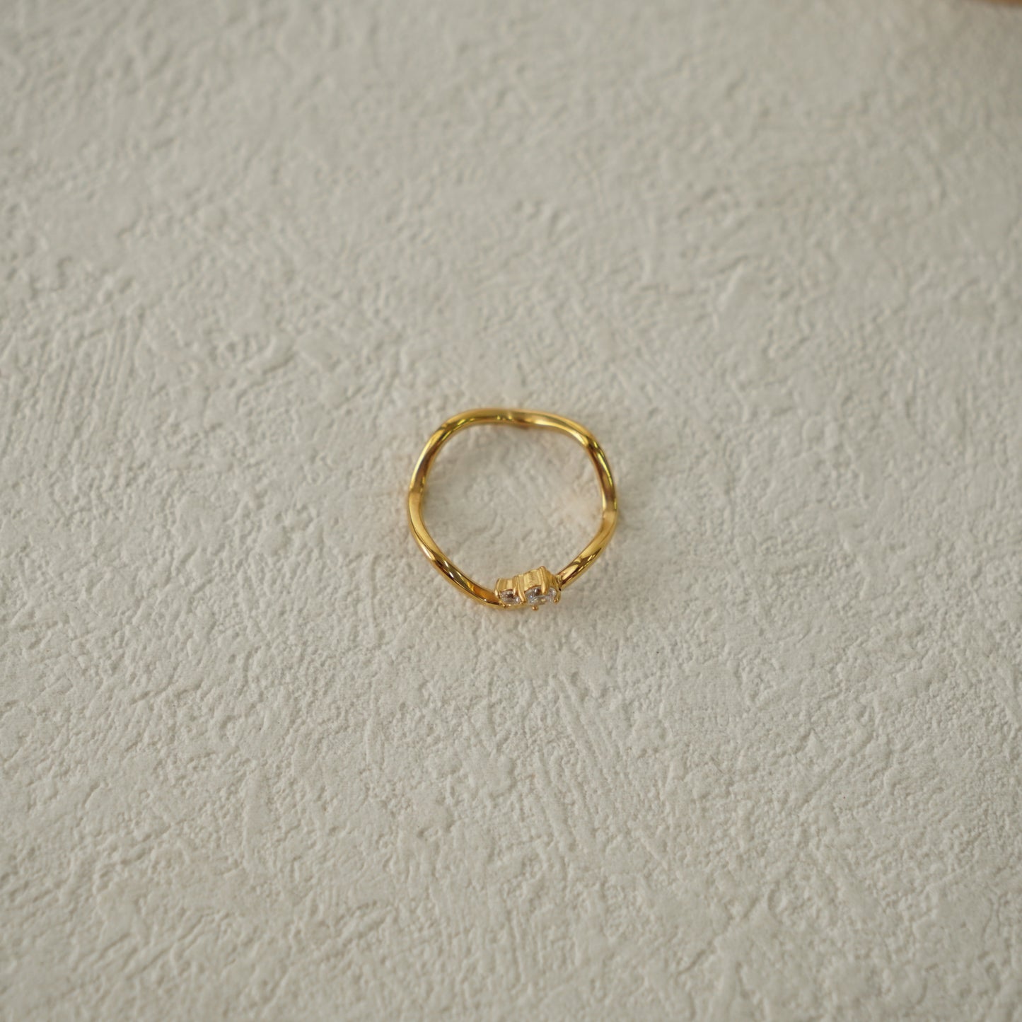 Hilda Wavey Ring