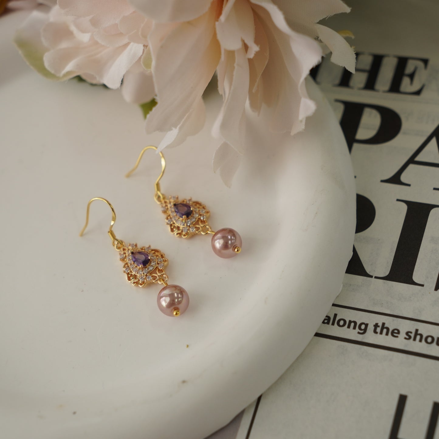 Dyla Pearl Earring