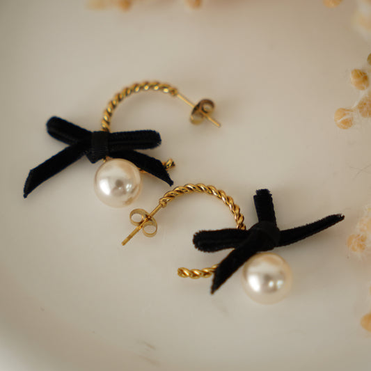 Hinny Twisted Ribbon Earring