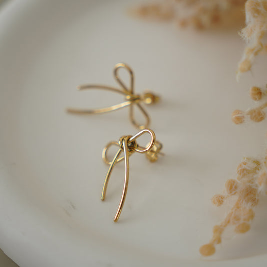 Dennie Ribbon Earring
