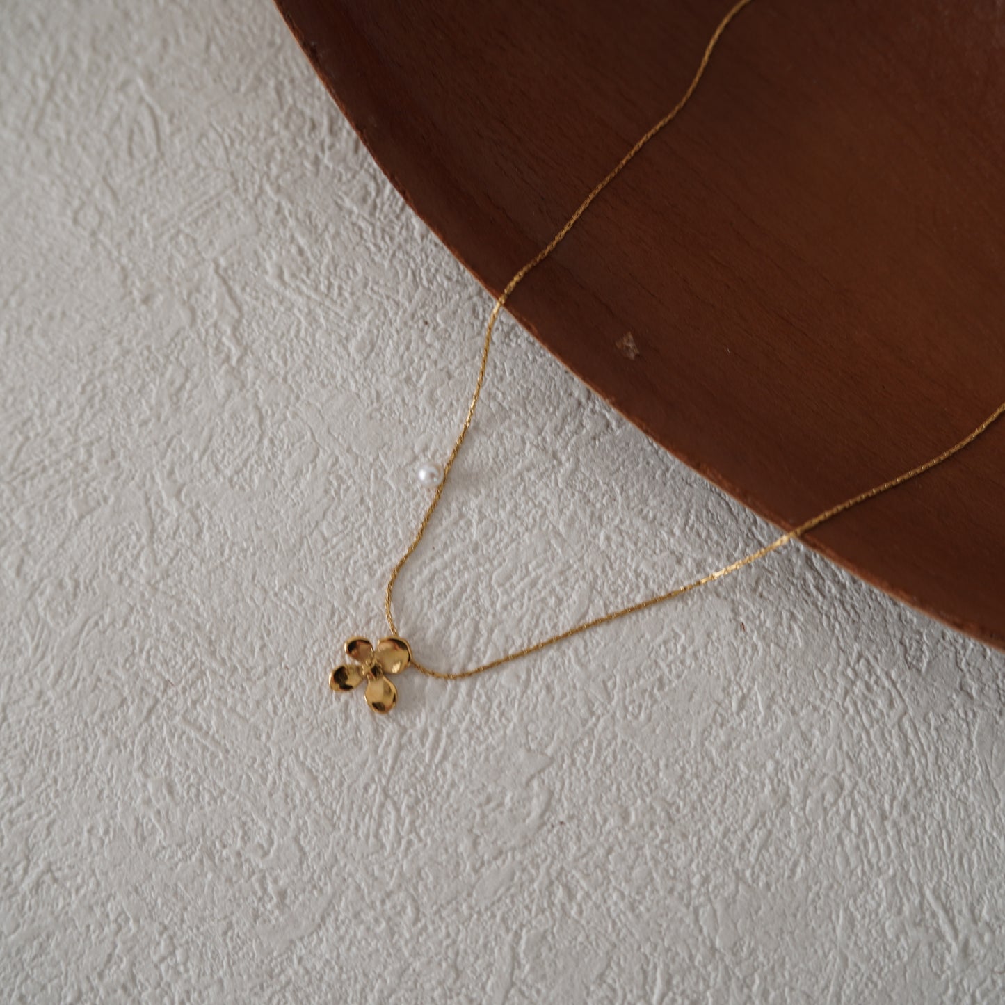 Tewon Flower Necklace