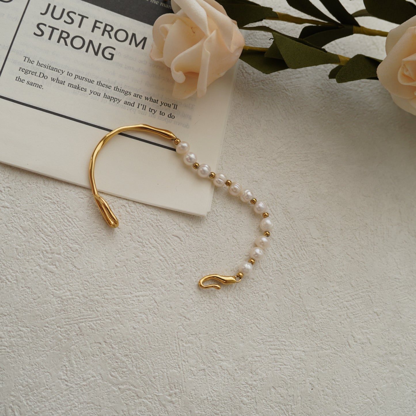 Lunna Pearl Bracelet
