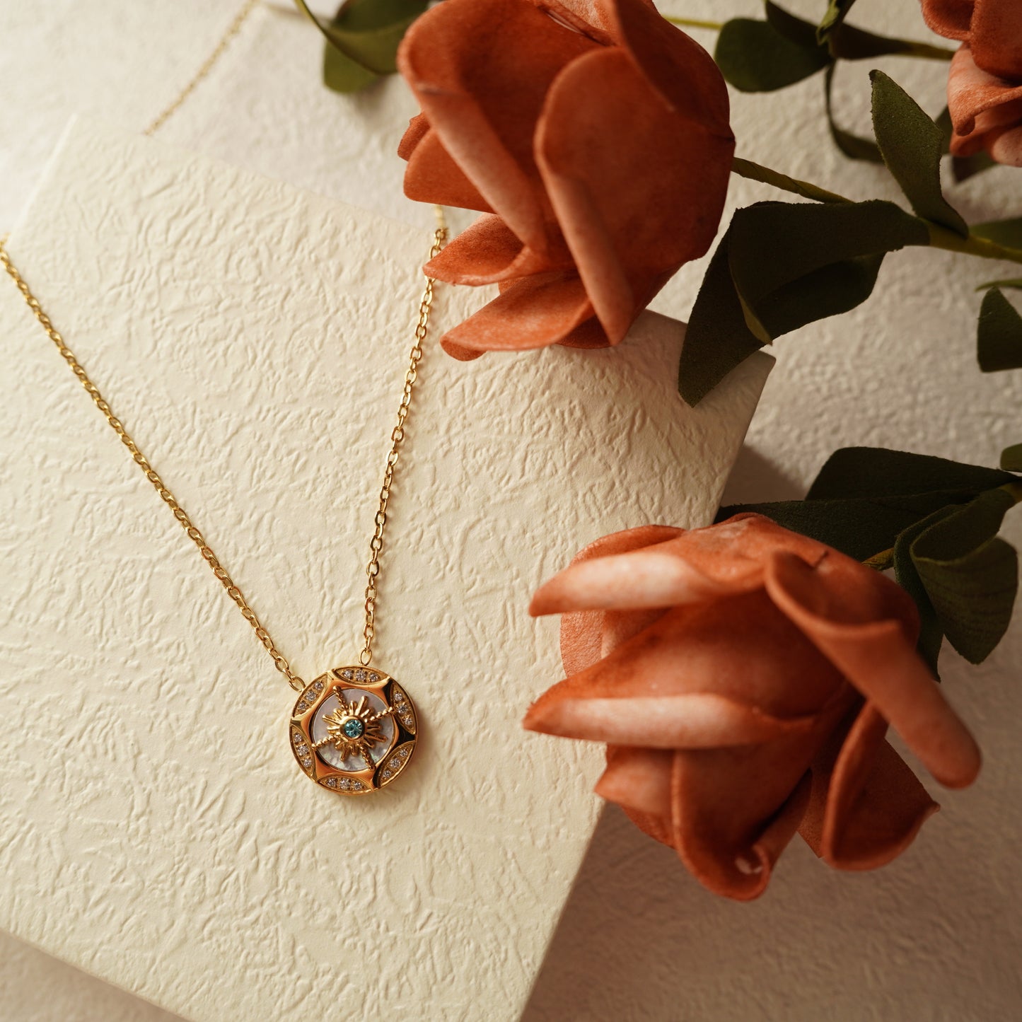 Hoona Classic Necklace