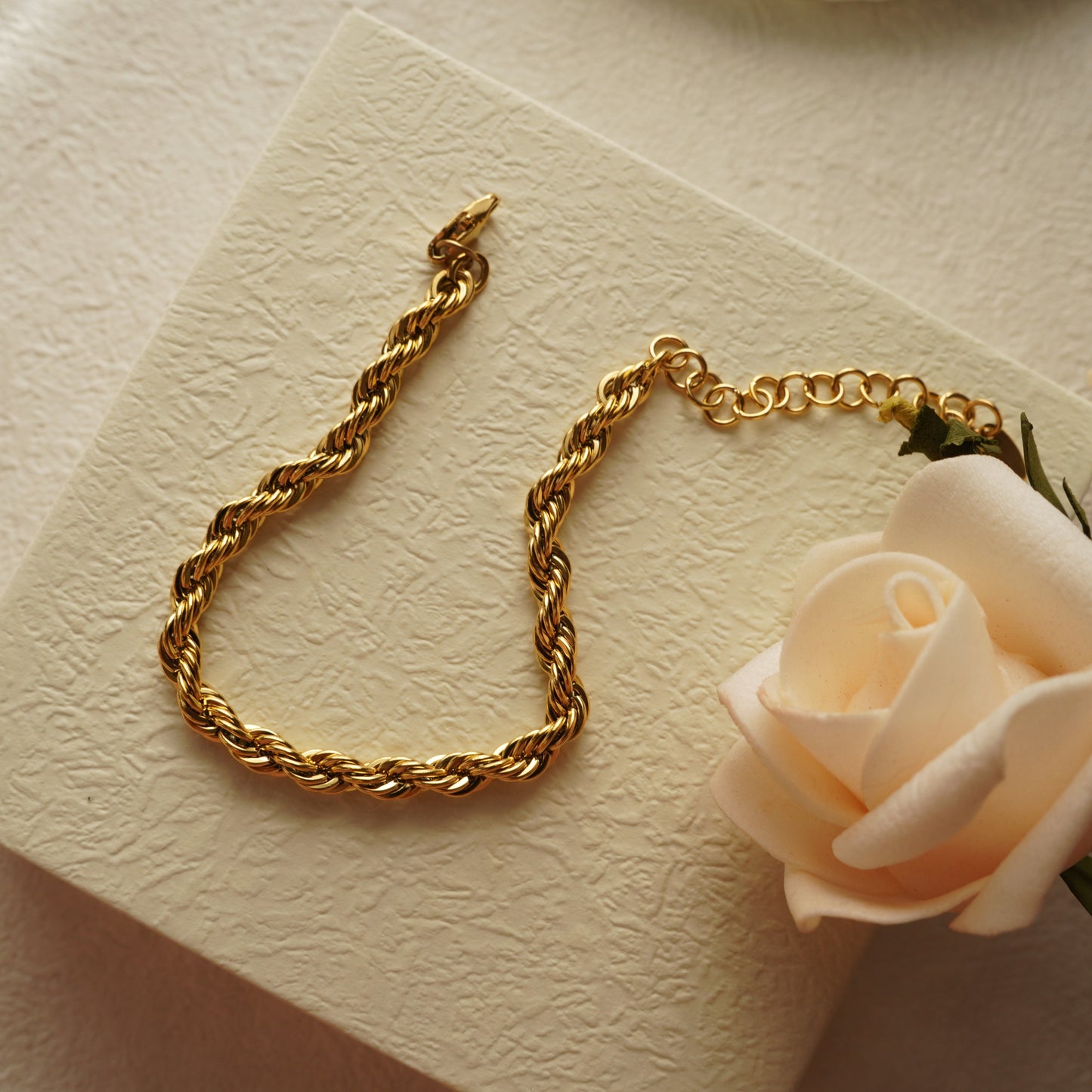 Biyuna Gold Bracelet