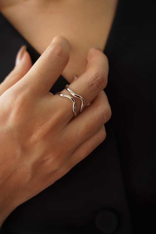 Adjustable Wavey Band Ring