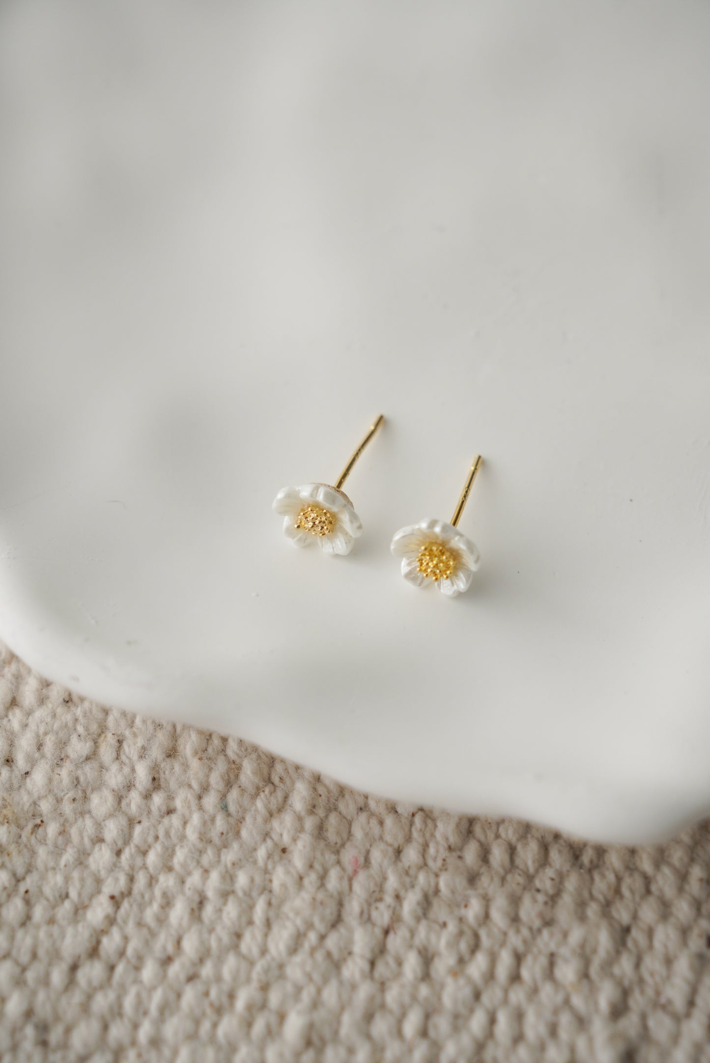 Tany Mini Flower Stud