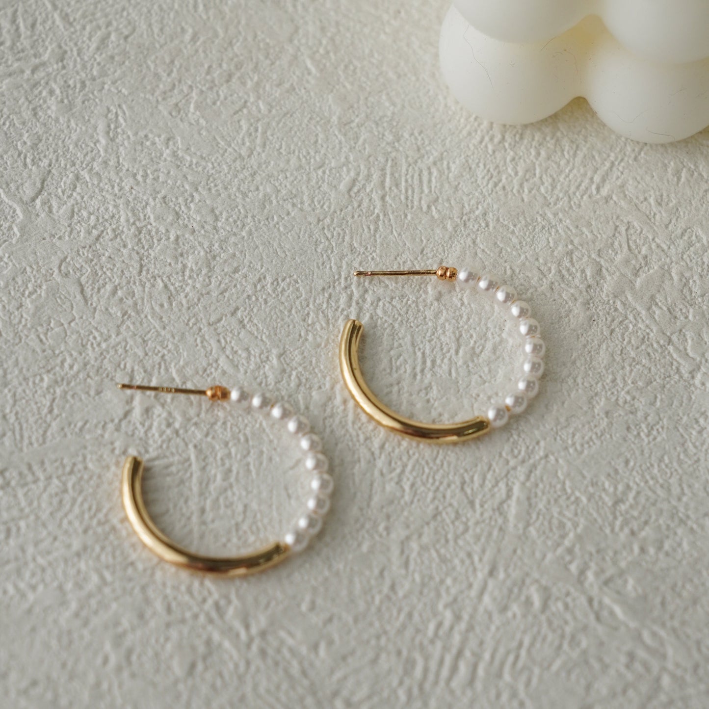 Yelly Pearl Hoops