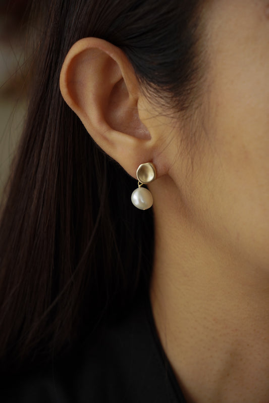 Yue Pearl Earrings