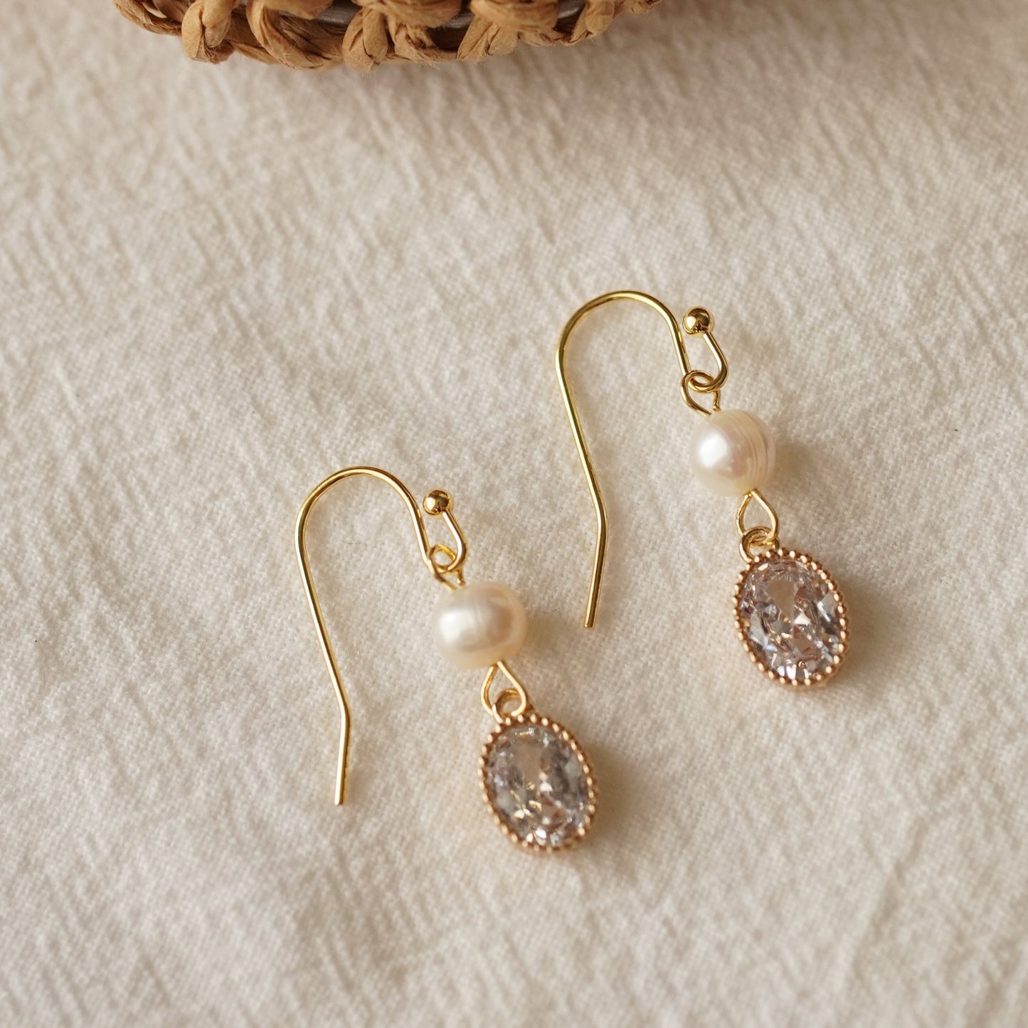 Fenay Pearl Earrings