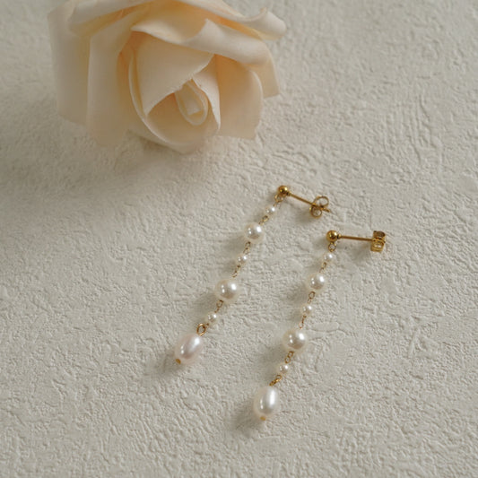 Isolde Pearls Earrings
