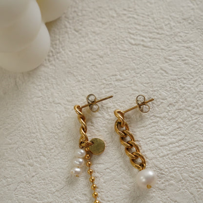 Chain & Pearl Earrings