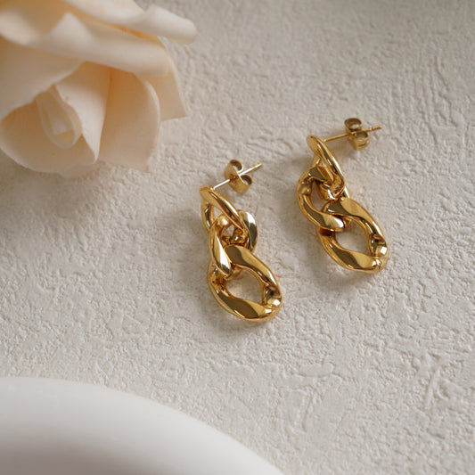 Elloi Chain Earrings