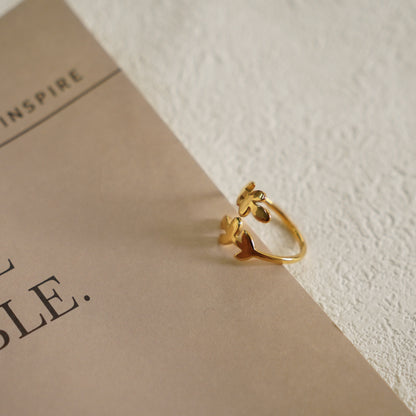 Summer Leaf Ring