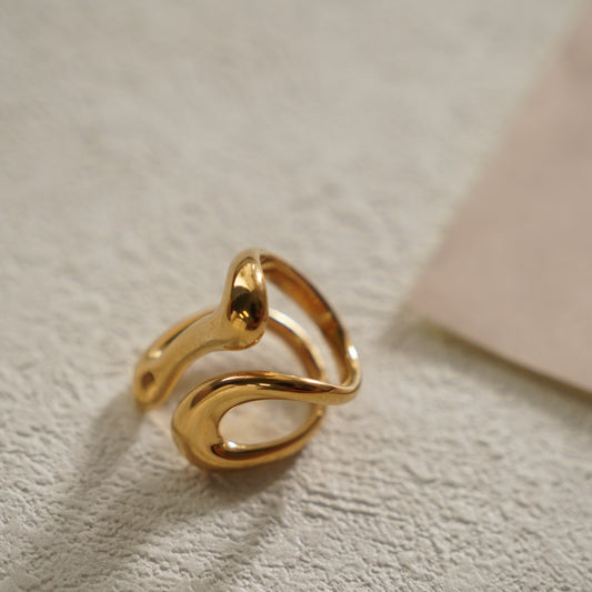 Alphenia Modern Ring