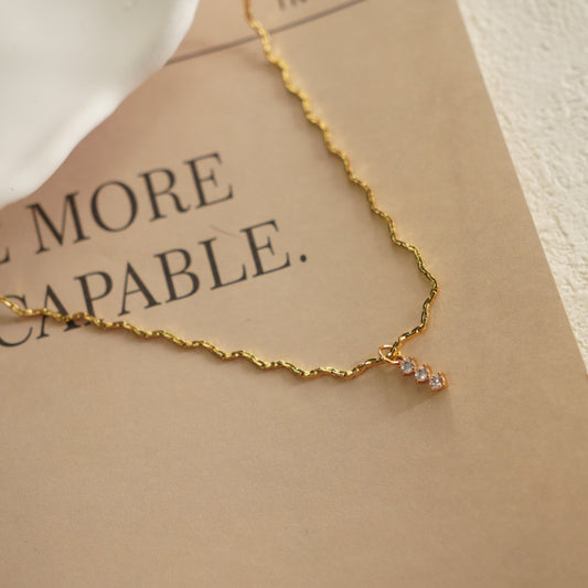Yuni Zig Necklace