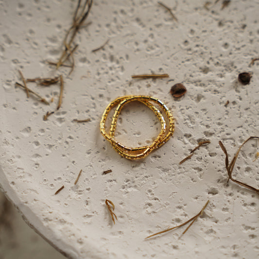 Gynnie Overlap Ring
