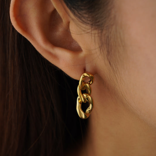 Elloi Chain Earrings
