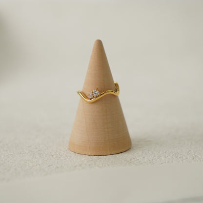 Hilda Wavey Ring