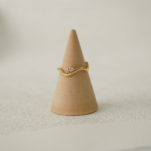Hilda Wavey Ring