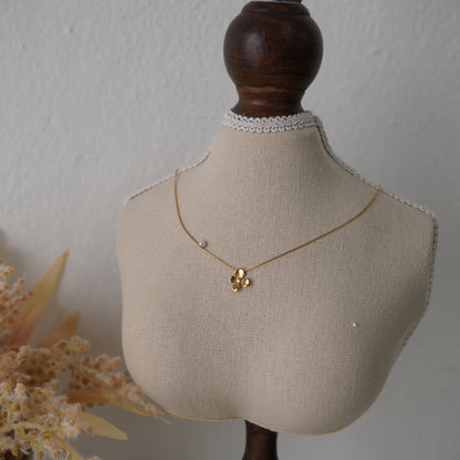 Tewon Flower Necklace