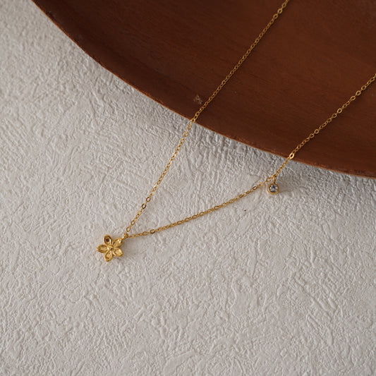 Hanim Elegant Necklace