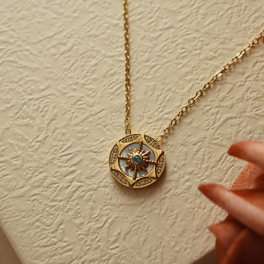 Hoona Classic Necklace
