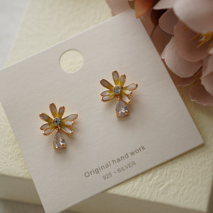 Summer Daisy Earring