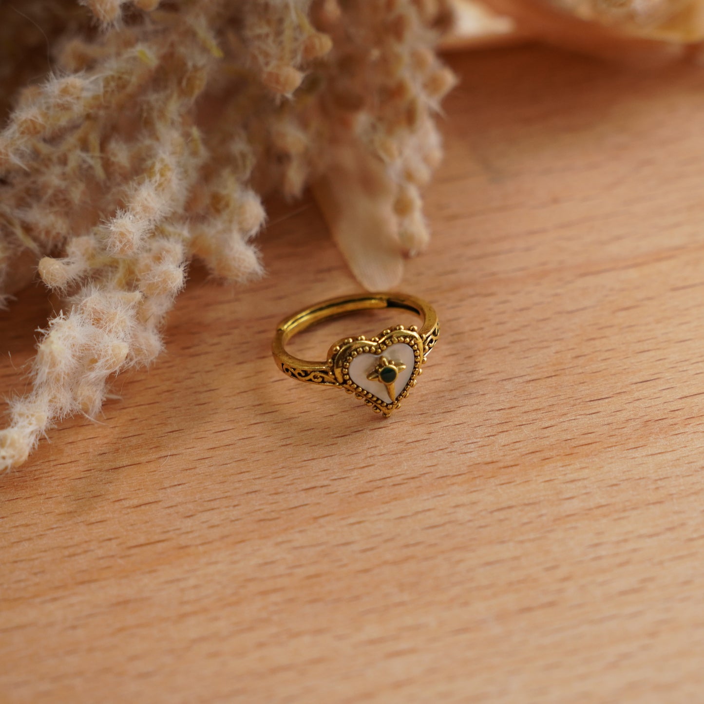 Nola Vintage Classic Adjustable Ring