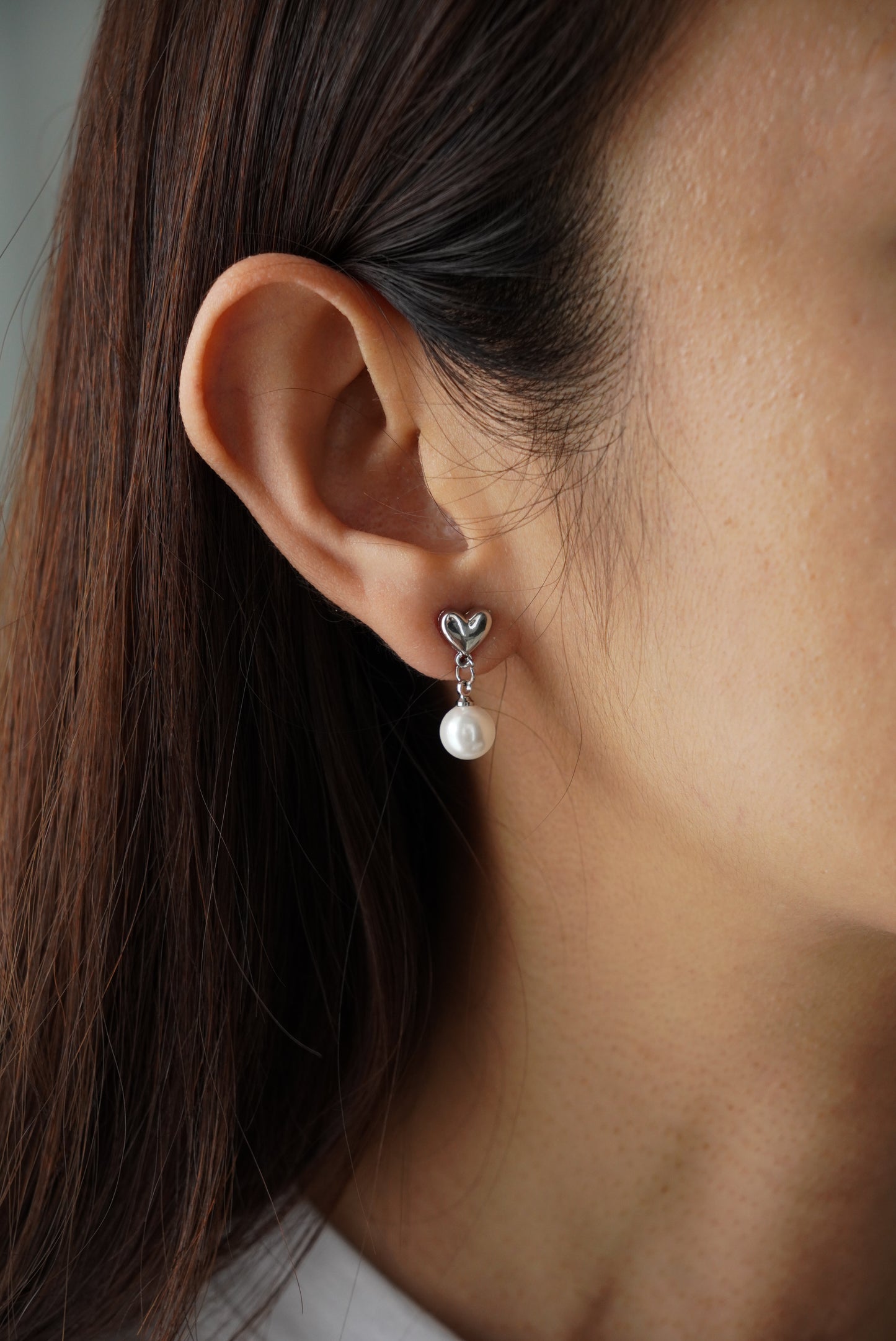 Charly Pearl Earrings