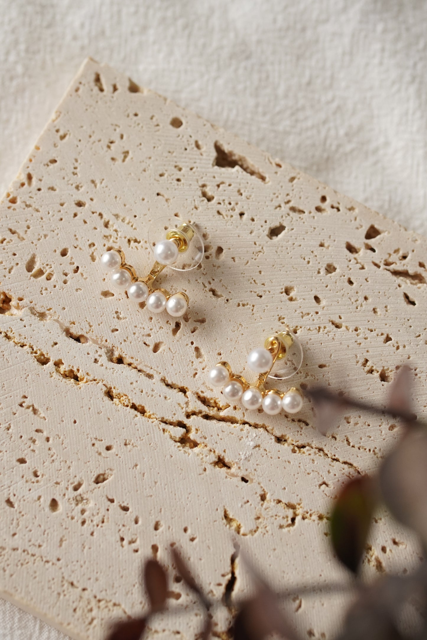 Willey Pearl Earrings