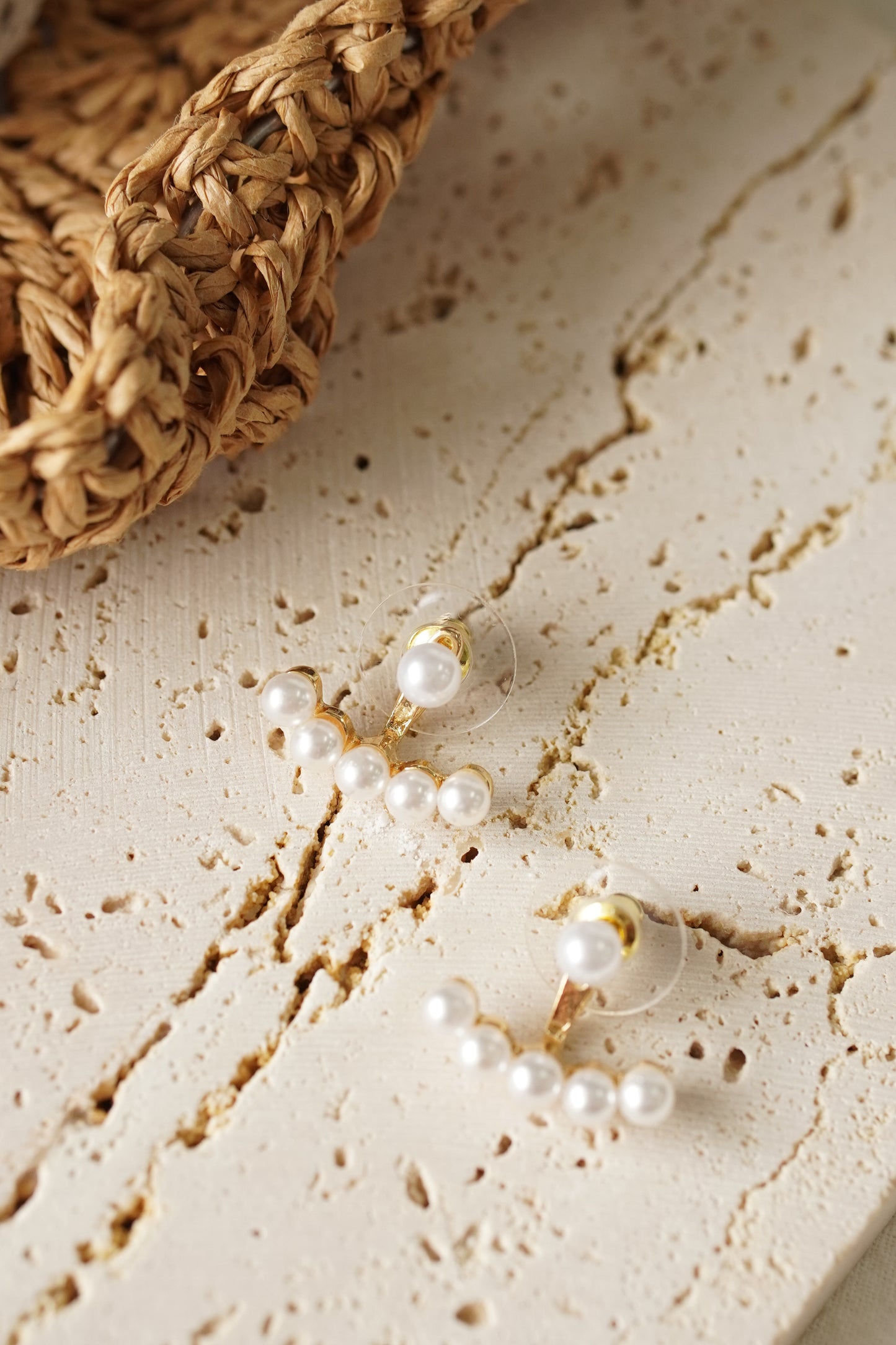 Willey Pearl Earrings